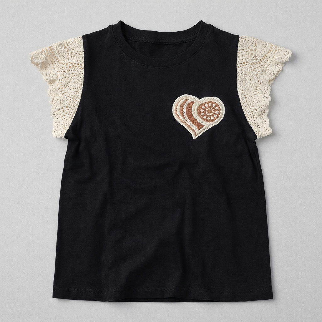 Tshirt Coração Manga Crochet