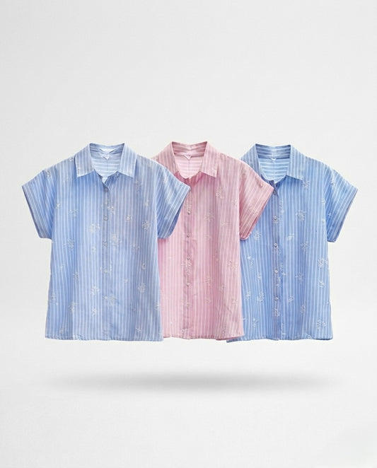Camisa Riscas Manga Curta com Bordados