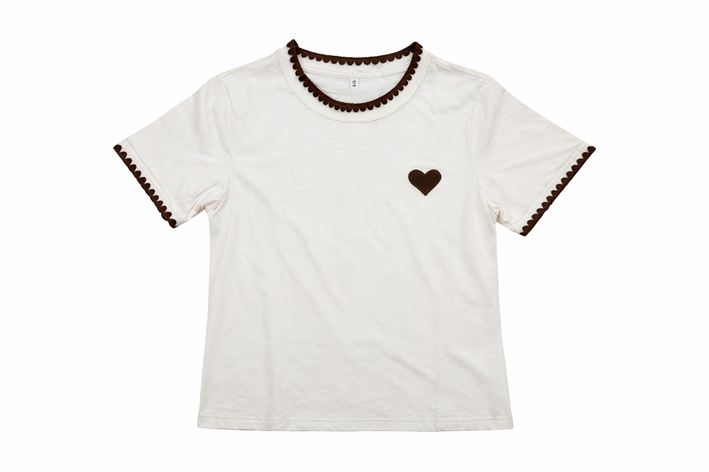 Camiseta corazón con ribete
