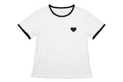 Camiseta corazón con ribete
