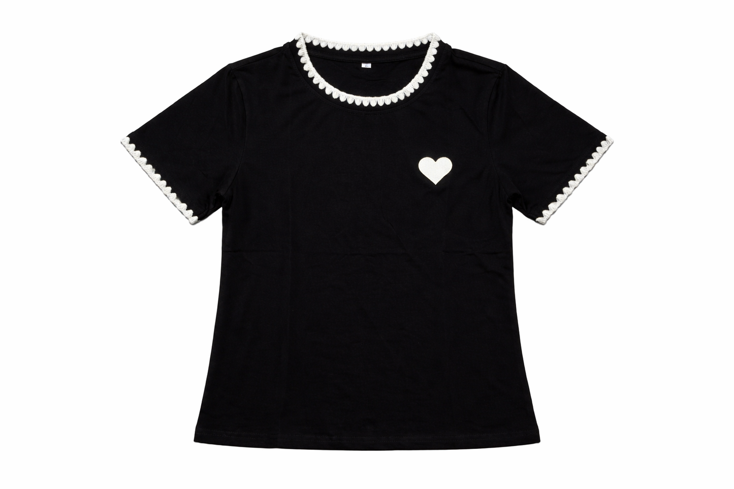 Camiseta corazón con ribete
