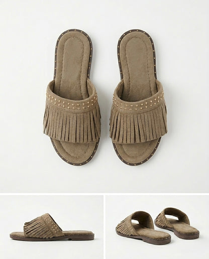 Sandalia franjas com tachas